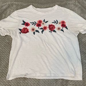 Abercrombie kids embroidered tshirt